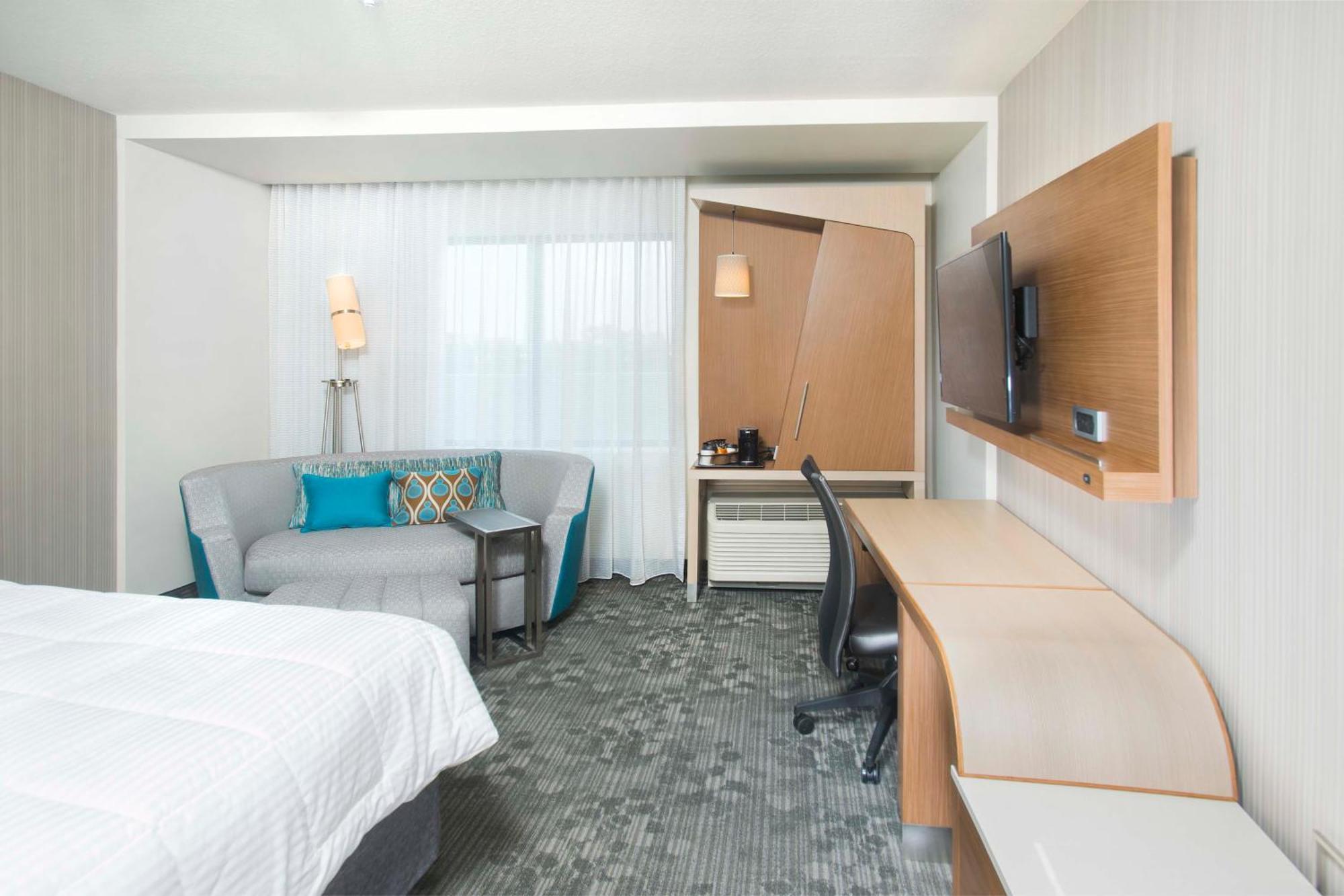 Hotel Courtyard By Marriott